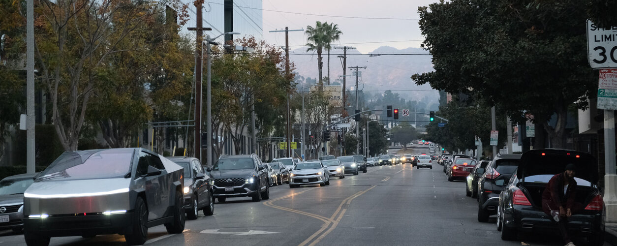 Los Angeles, United States – January 19, 2025: Tesla Cybertruck driving on a road near Hollywood under a clear sky