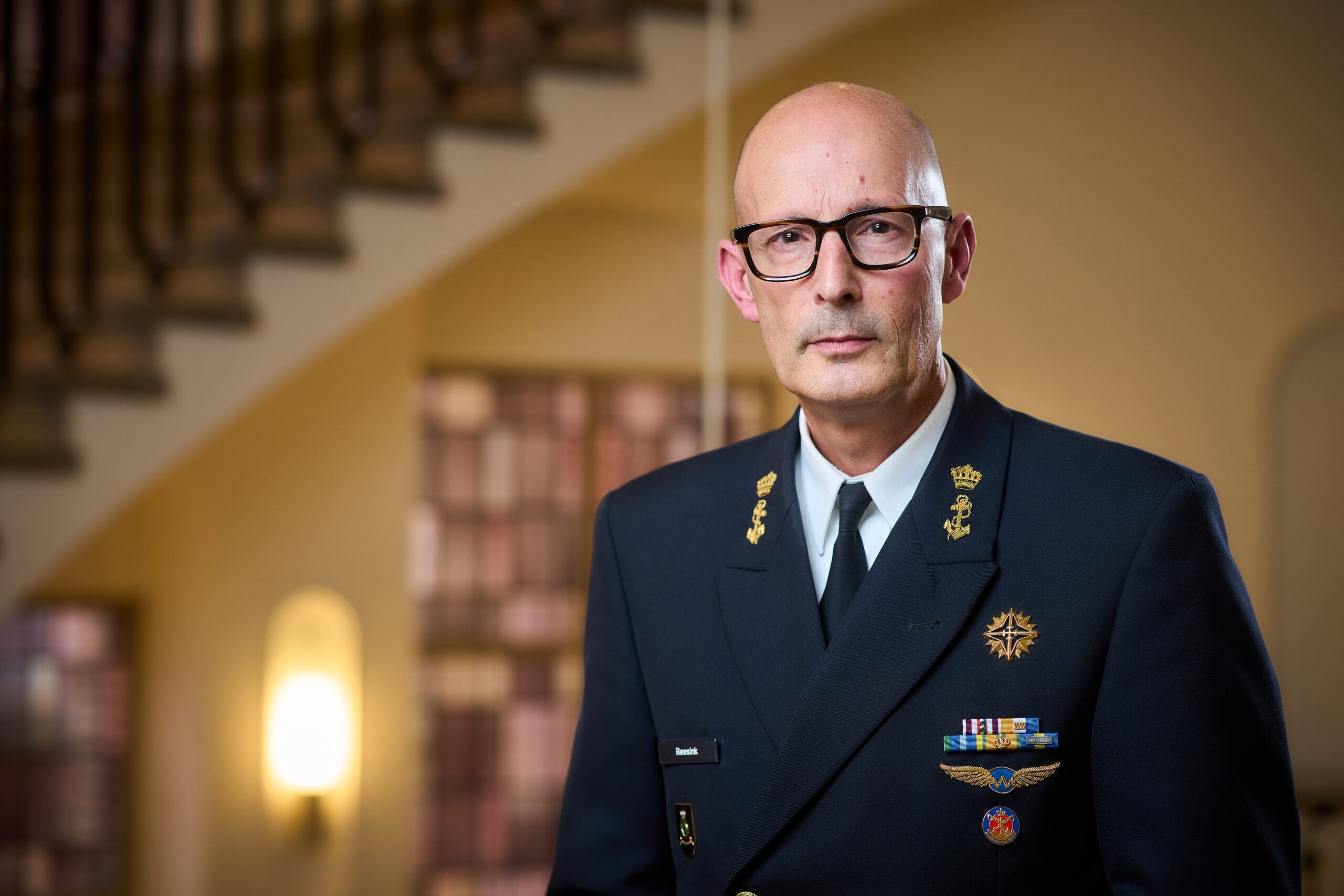 Portret van MIVD-directeur Peter Reesink.