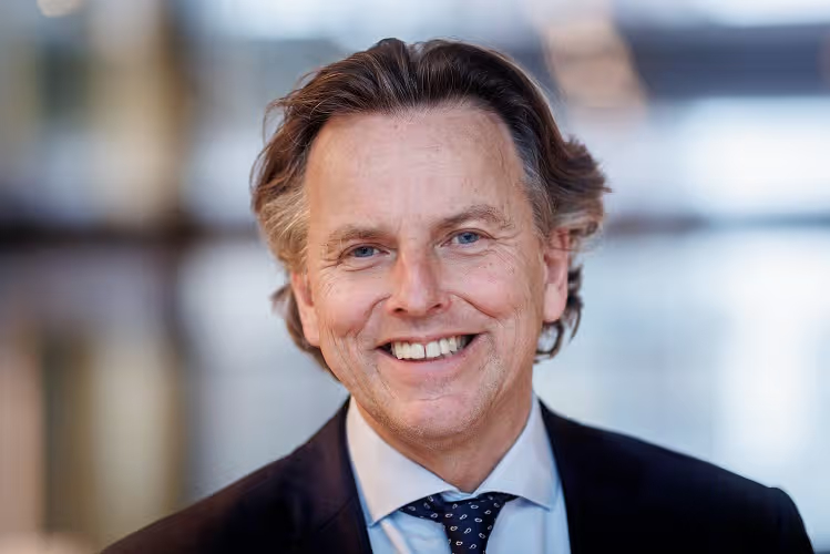 Oud-minister Bert Koenders gaat nu over EU-uitbreiding.